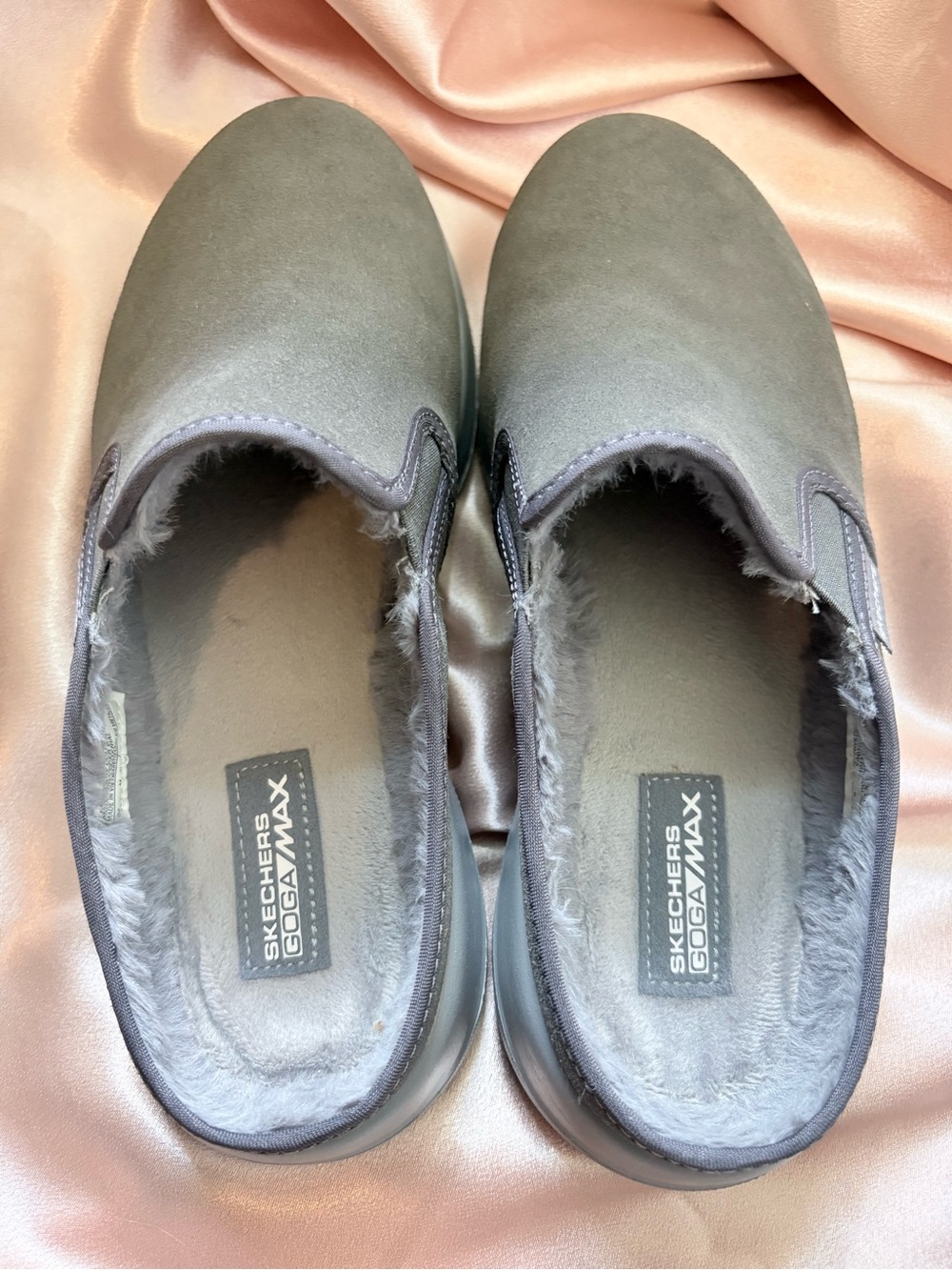 Skechers GOwalk Joy Charcoal Grey Suede Faux Fur Mule Clogs Size 8 W